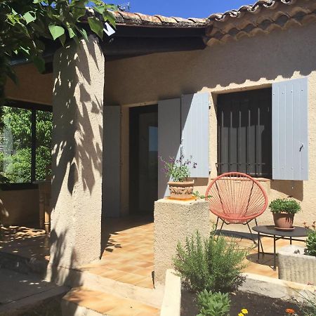 Petit Cocon Dans Le Luberon Apartment Lauris Bagian luar foto